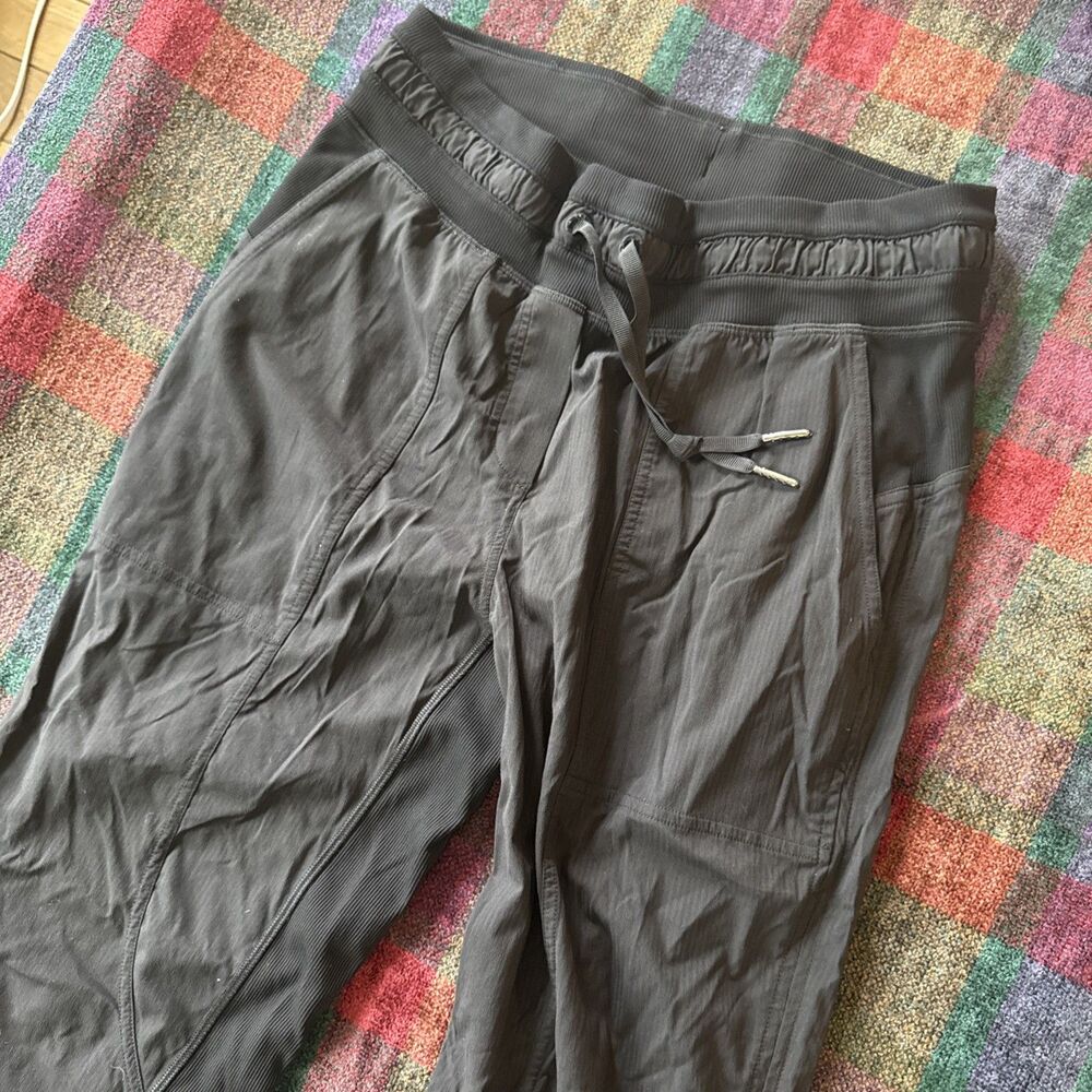 Lululemon Studio Pant III Black Pinstripe Unlined Joggers Size 4